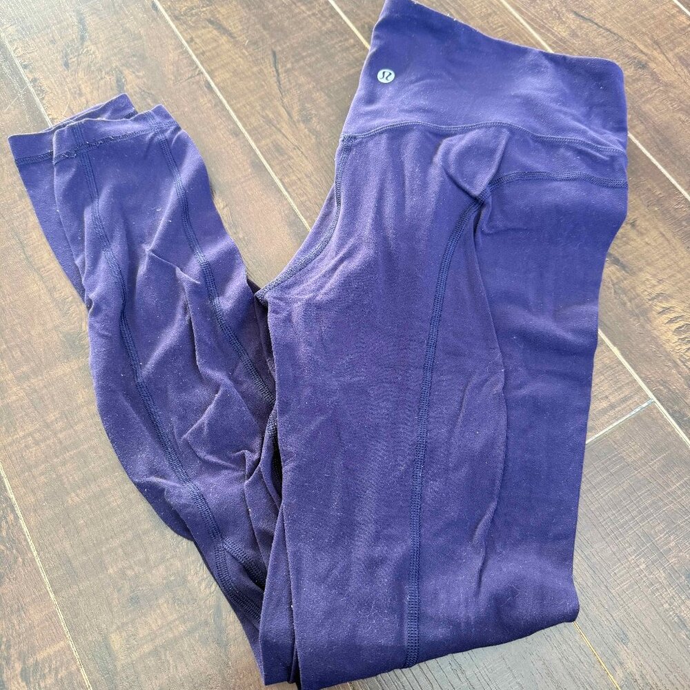 Lululemon purple sport legging size 8